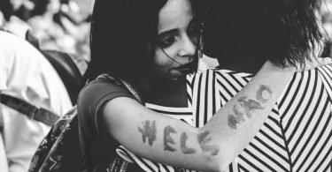 Karini Santos e Felipe Costa